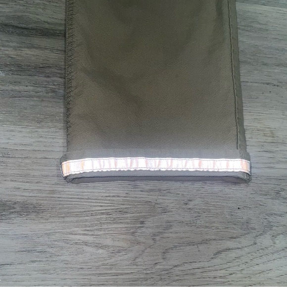 The North Face Men's Khaki hiking pants reflective hems sz 32 - Picture 2 of 12